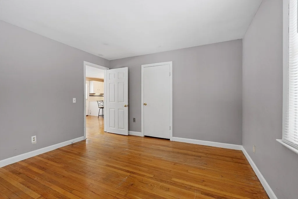 Photo of 484 Intervale Ave