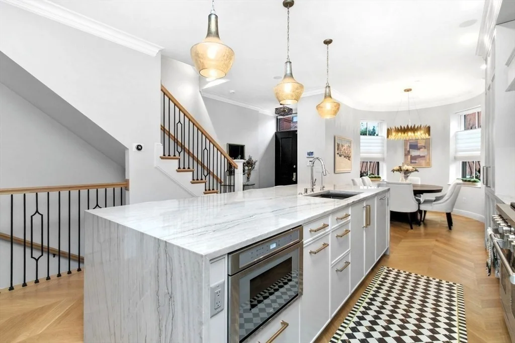 Photo of 102 Saint Botolph St