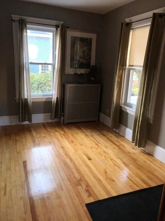 Photo of 250 May St