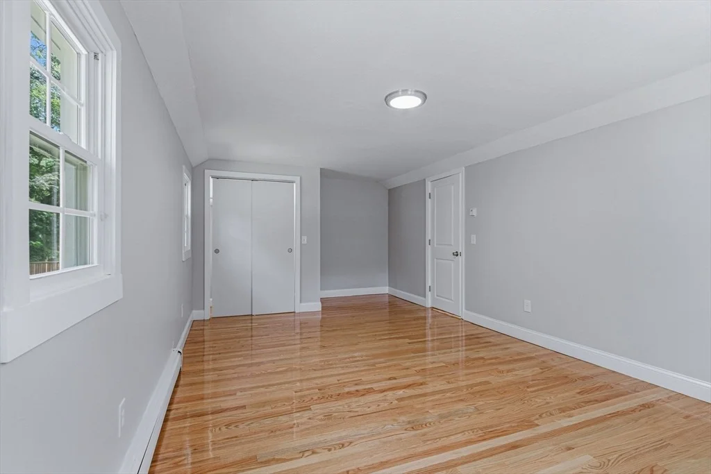 Photo of 95 Circle Dr