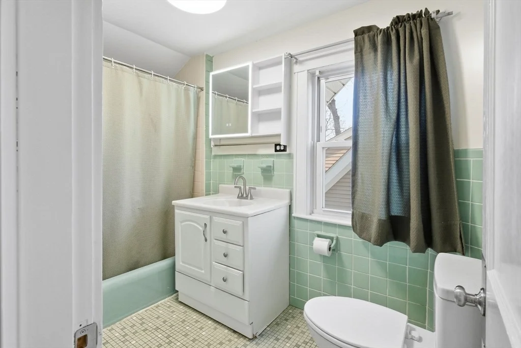 Photo of 169 Pine St