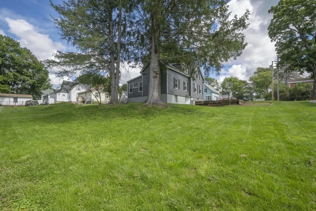 Photo of 70 Juniper St