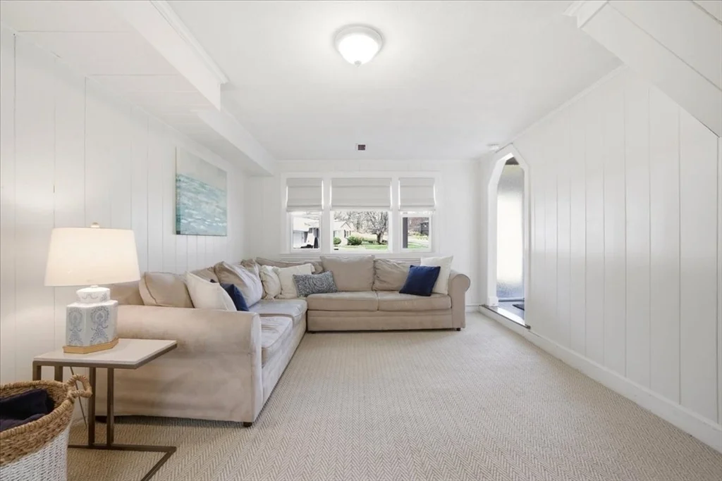 Photo of 137 Robert Rd