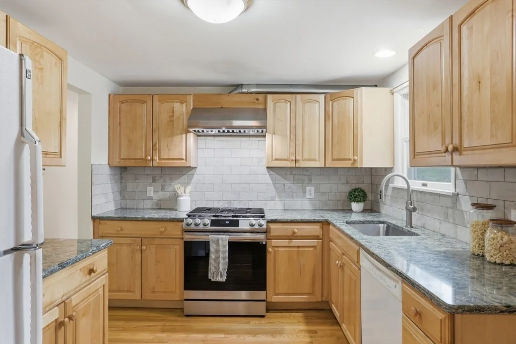 Photo of 6 Hillcrest Rd