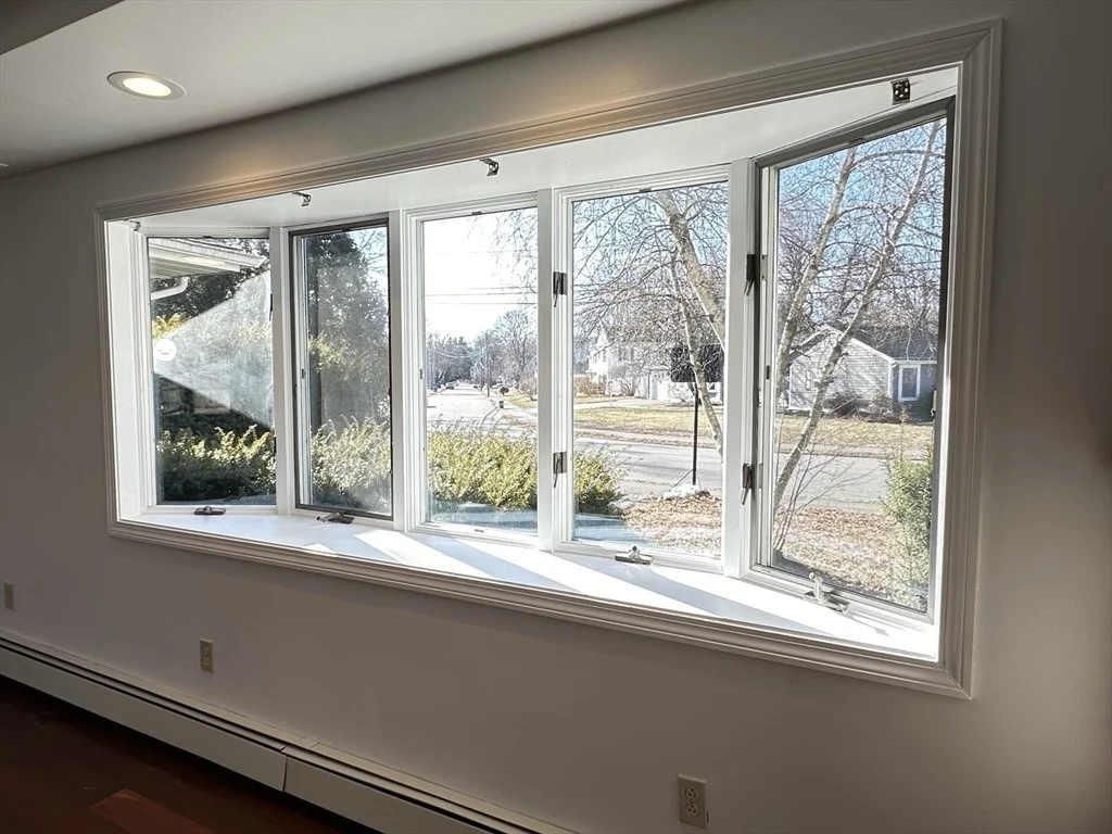 Photo of 24 Hemlock Dr