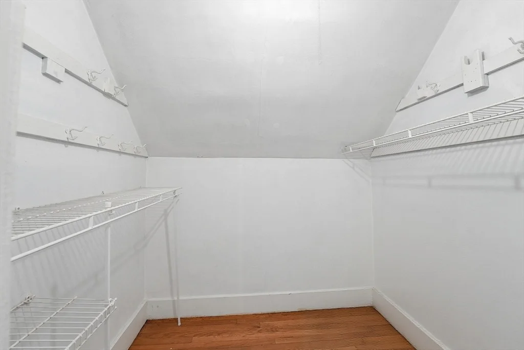 Photo of 31 Trinity Ter