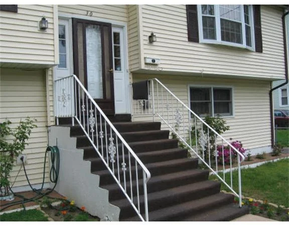 Photo of 30 Sanderson St