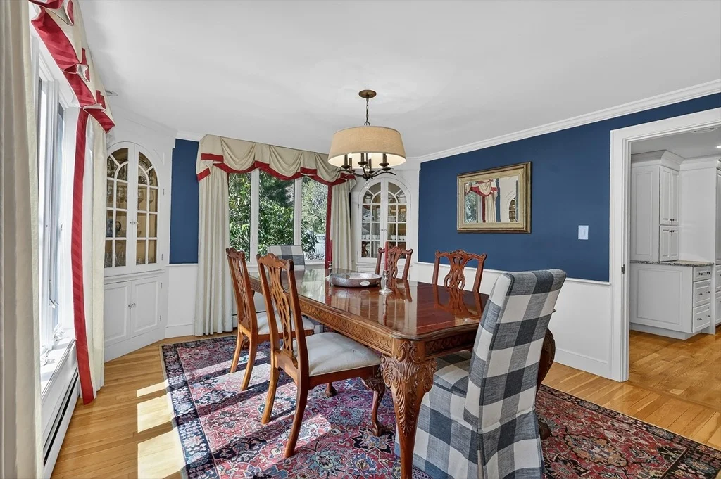 Photo of 37 Mast Hill Rd