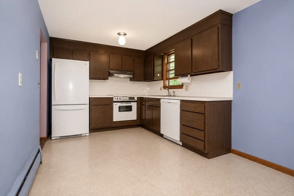 Photo of 33 Daniel Dr.