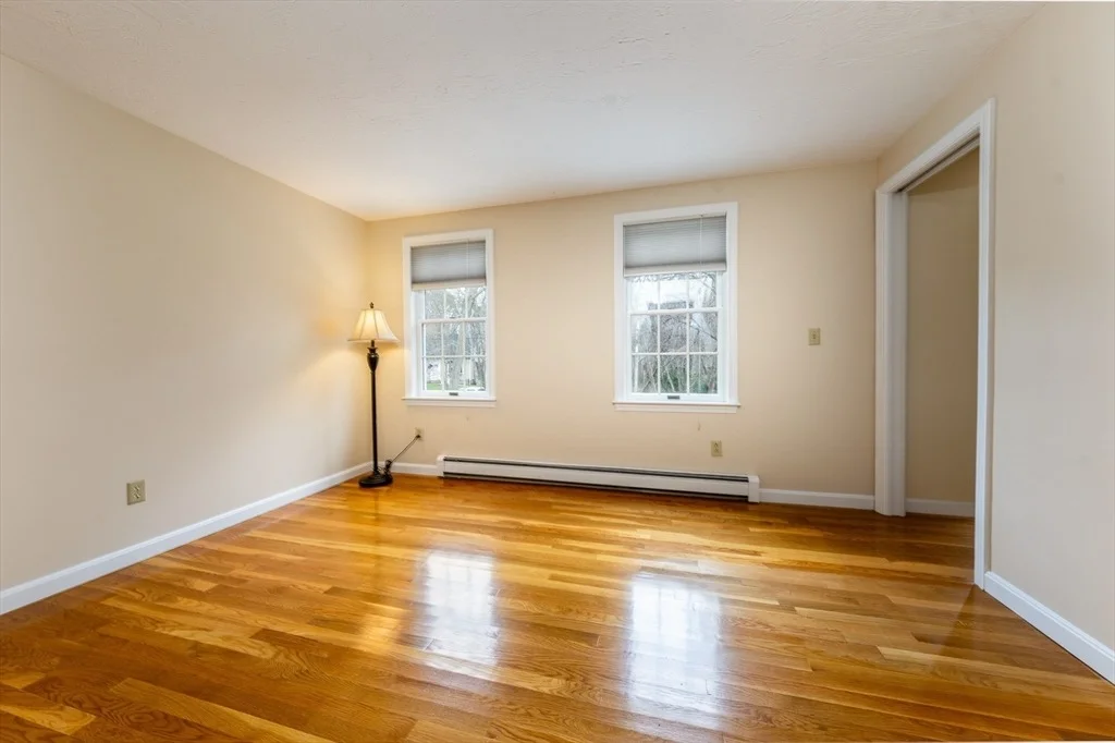 Photo of 49 Great Hill Dr