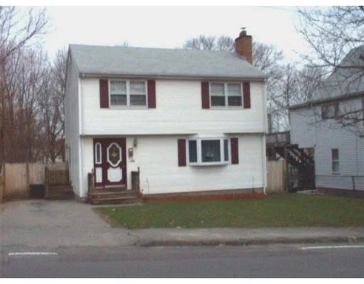 Photo of 370 Whiting Avenue