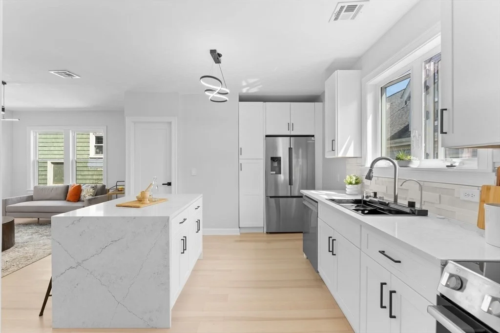 Photo of Unit 2 at 446 Broadway