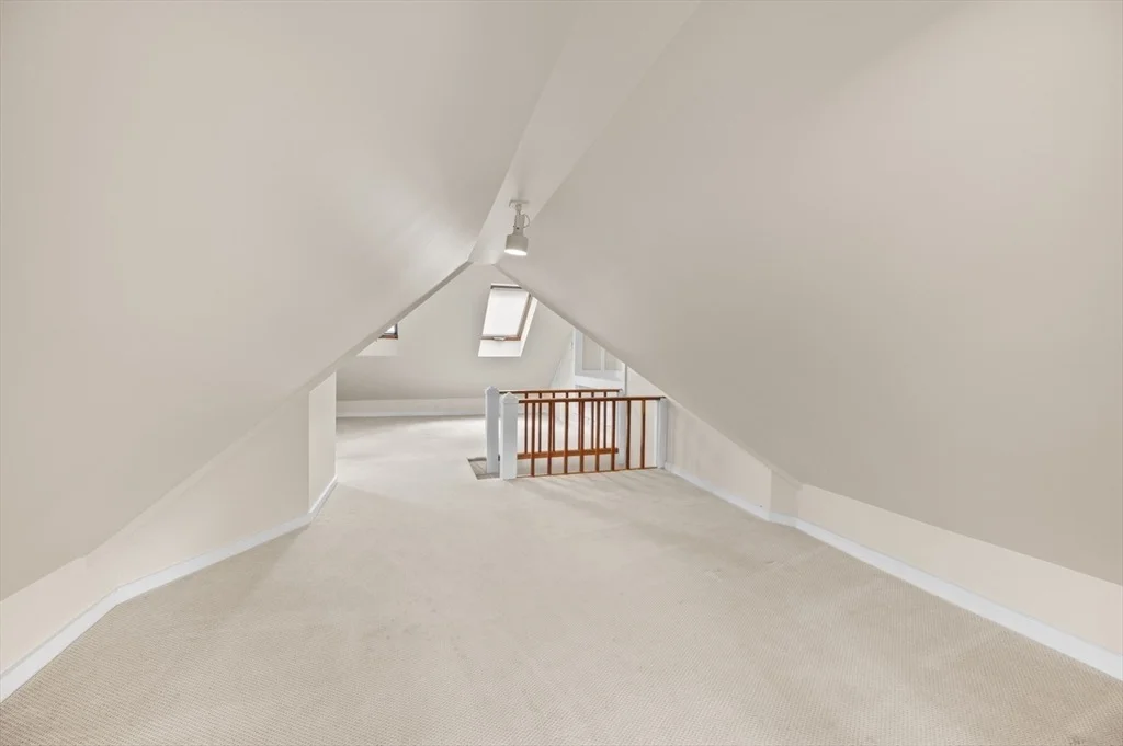 Photo of 81 Brackett Rd