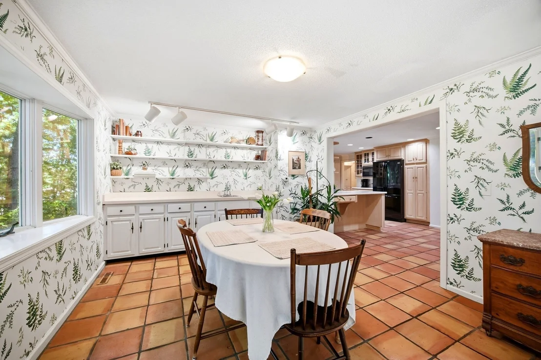 Photo of 64 Cambridge Cir