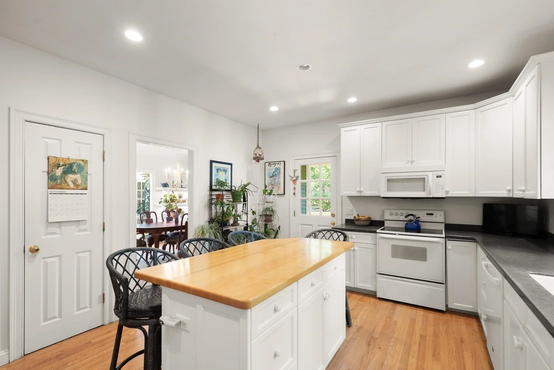 Photo of 32 Ashland Road