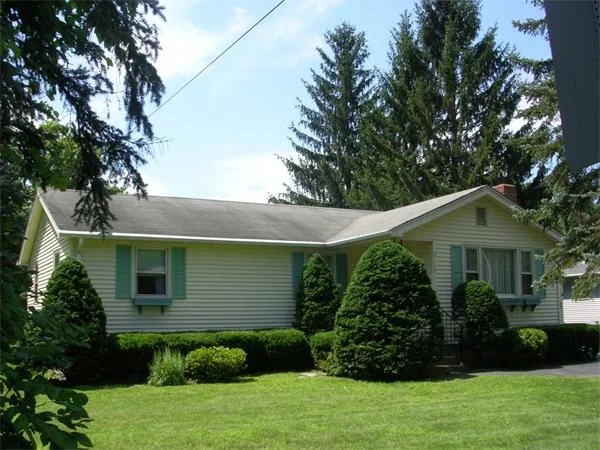 Photo of 110 West St