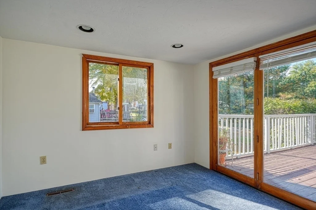 Photo of 26 Lakeside Ave