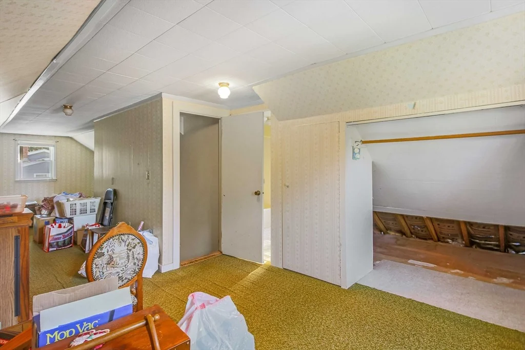 Photo of 400 River Rd
