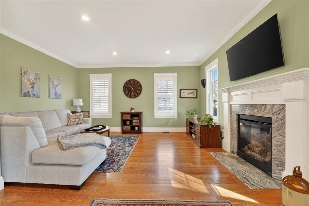 Photo of 176 Melrose Avenue