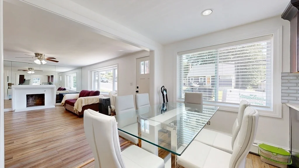 Photo of 28 Deforest St