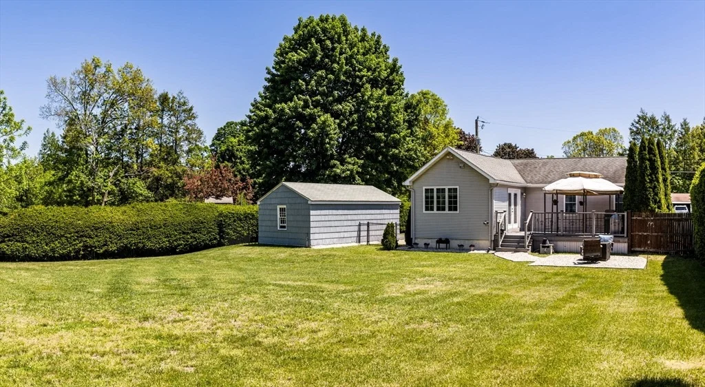 Photo of 46 Rochford Cir