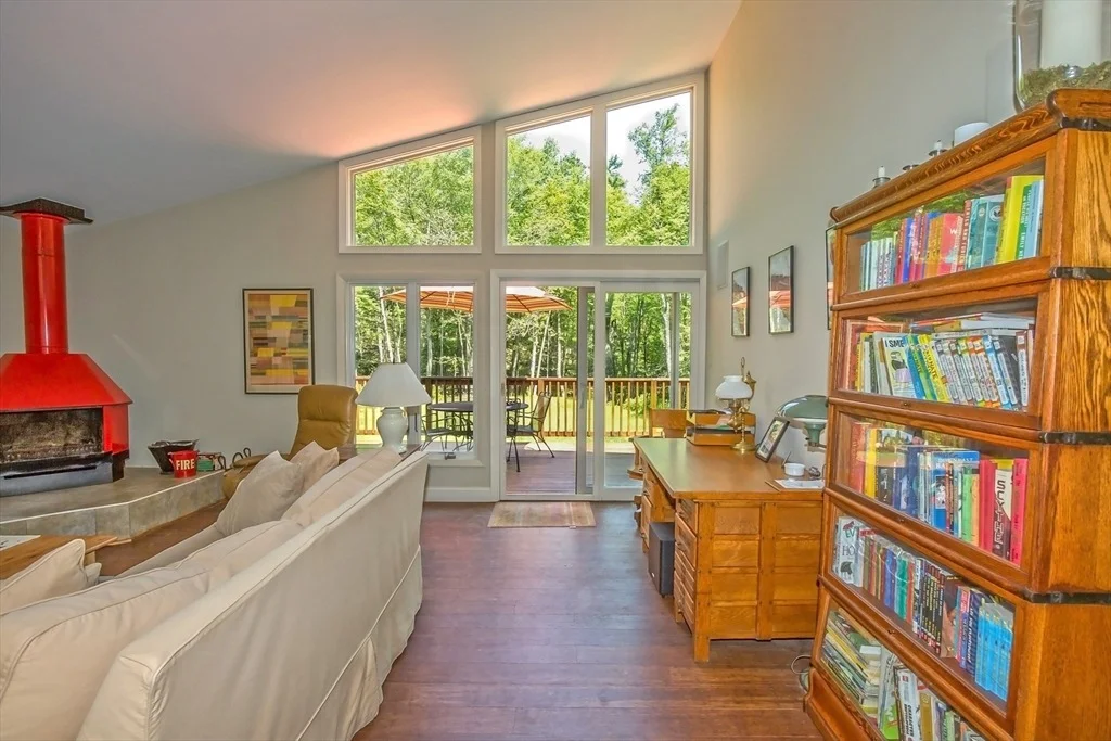Photo of 265 Fox Den Rd