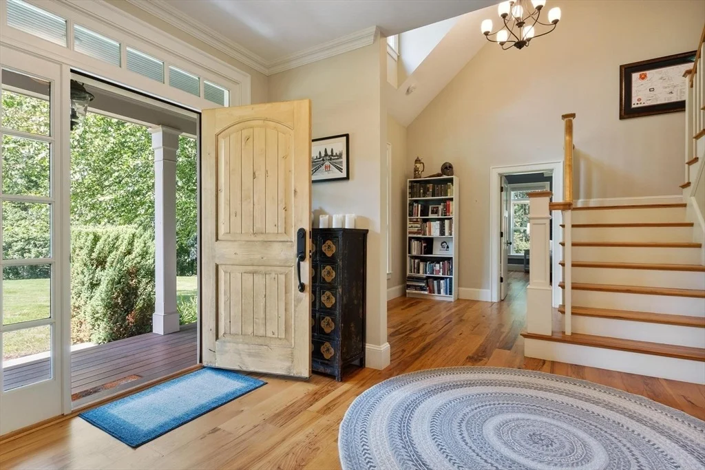 Photo of 61 Whitney Road