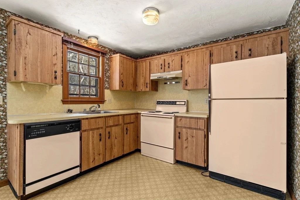 Photo of 16 Birch Dr