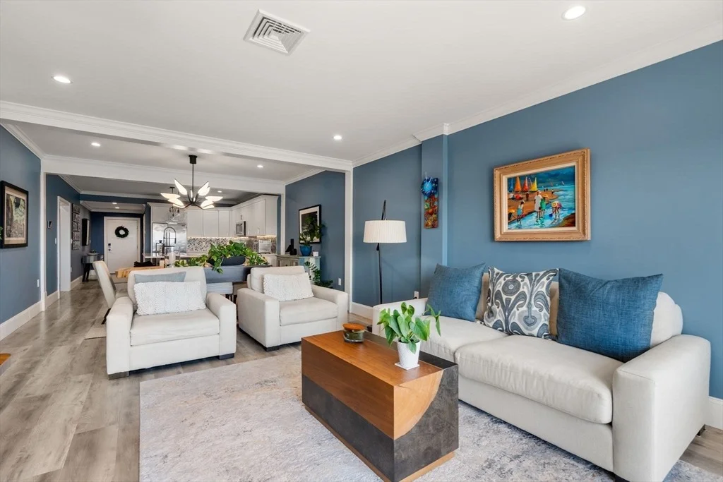 Photo of Unit 403 at 535 Ocean Blvd