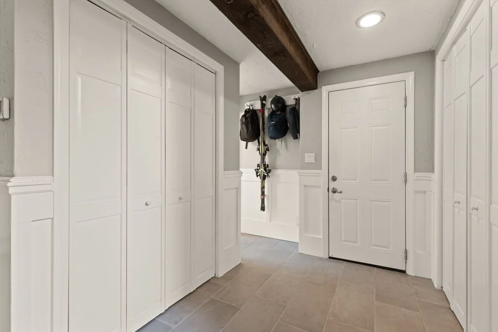 Photo of 18 Sunset Dr