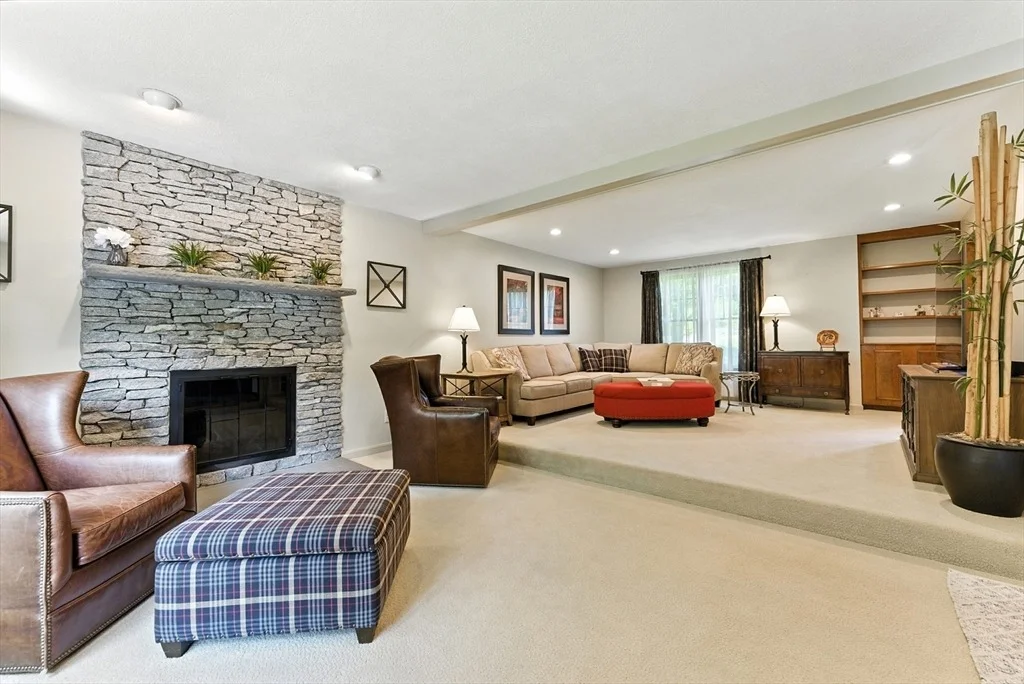 Photo of 238 Elizabeth Dr