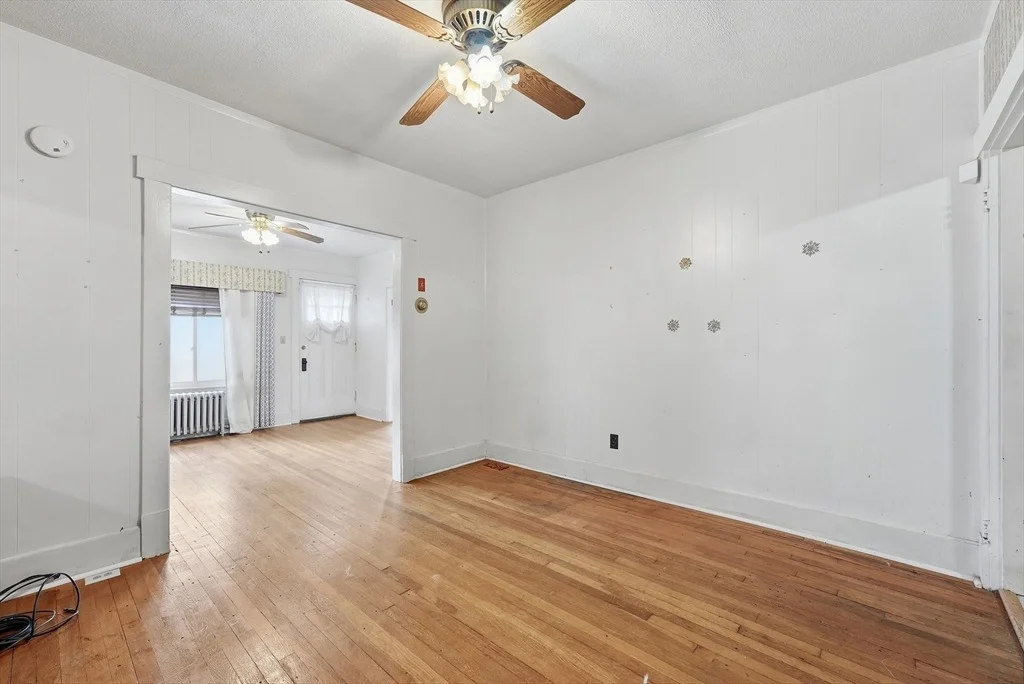 Photo of 136 Maynard St