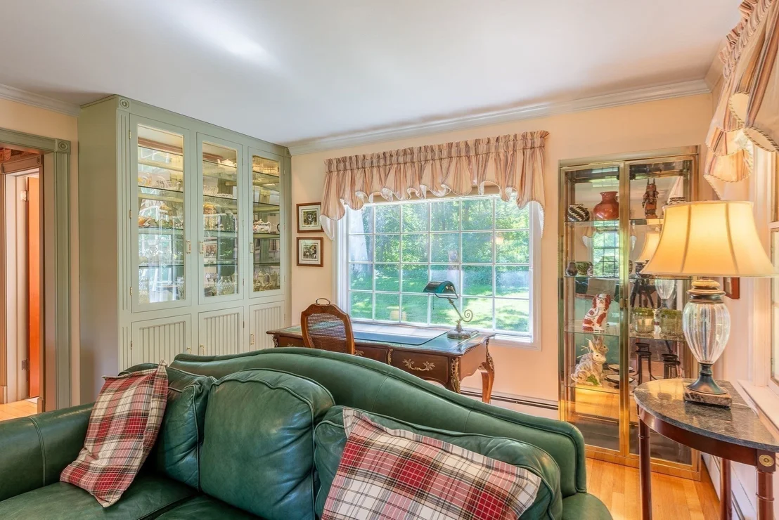 Photo of 120 Rolling Ridge Rd