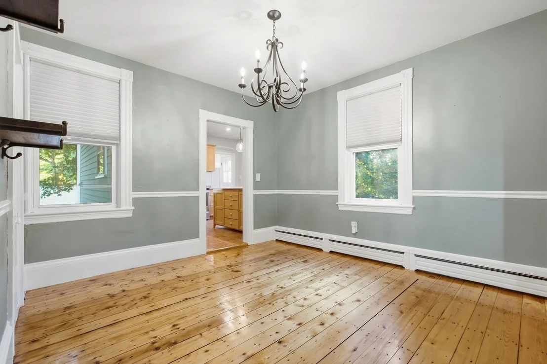 Photo of 10 Eaton St