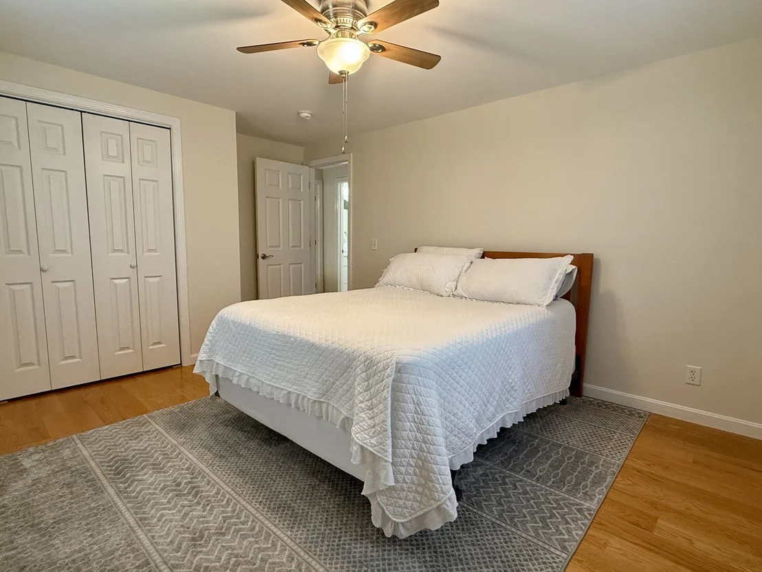 Photo of 823 Moore Rd