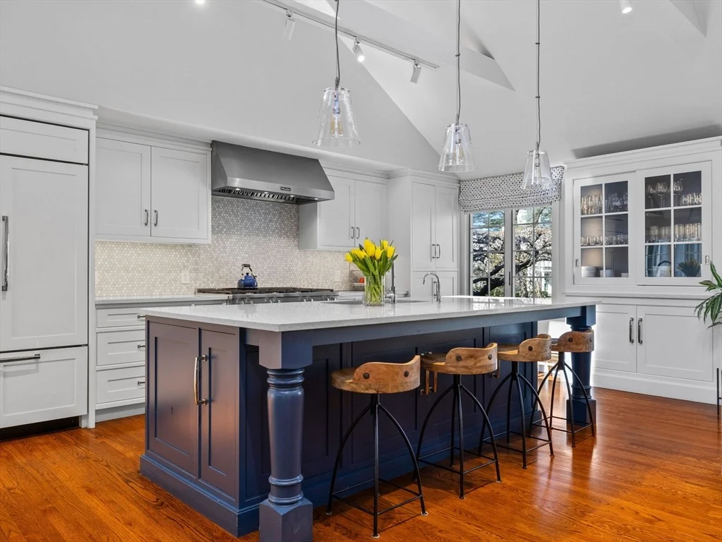 Photo of 15 Barnstable Rd