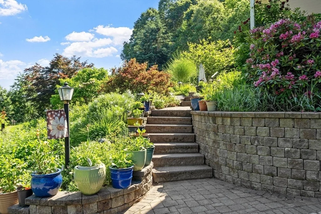 Photo of 33 Taft Rd