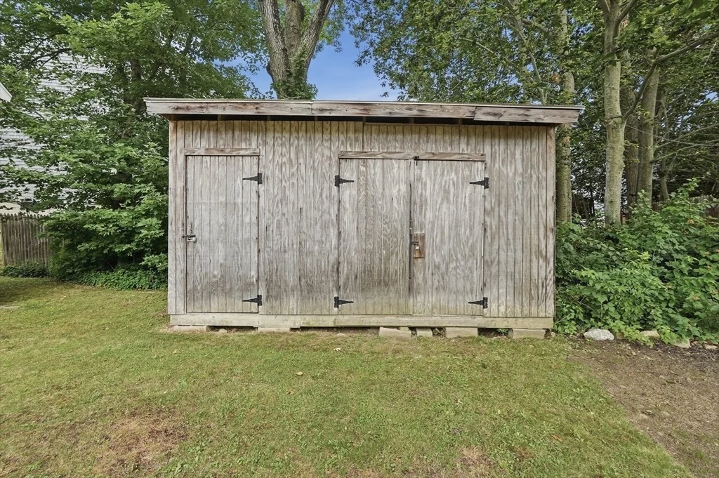Photo of 134 Hathaway Commons Rd