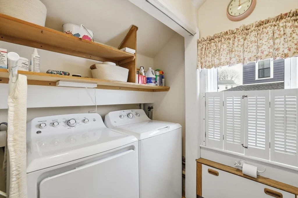 Photo of 137 Hampton Cir
