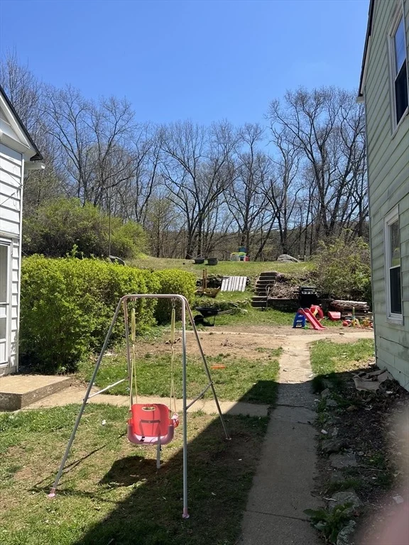 Photo of 69 Ross Ave