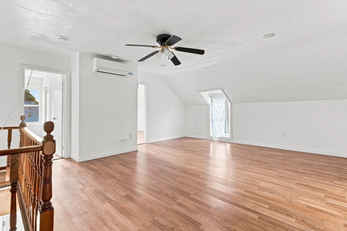 Photo of 650 Third
