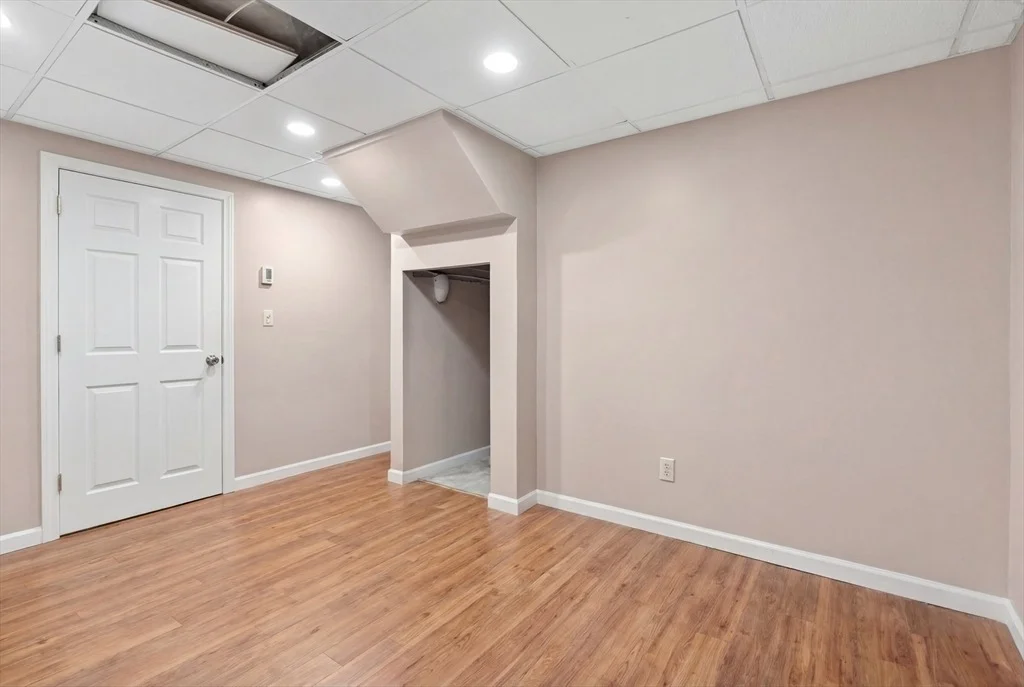 Photo of 70 Walnut St