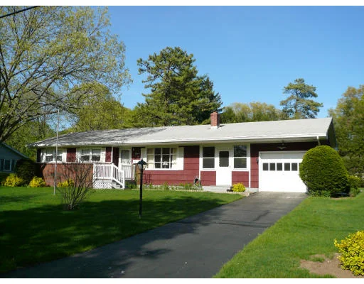 Photo of 75 Meadowlark Dr