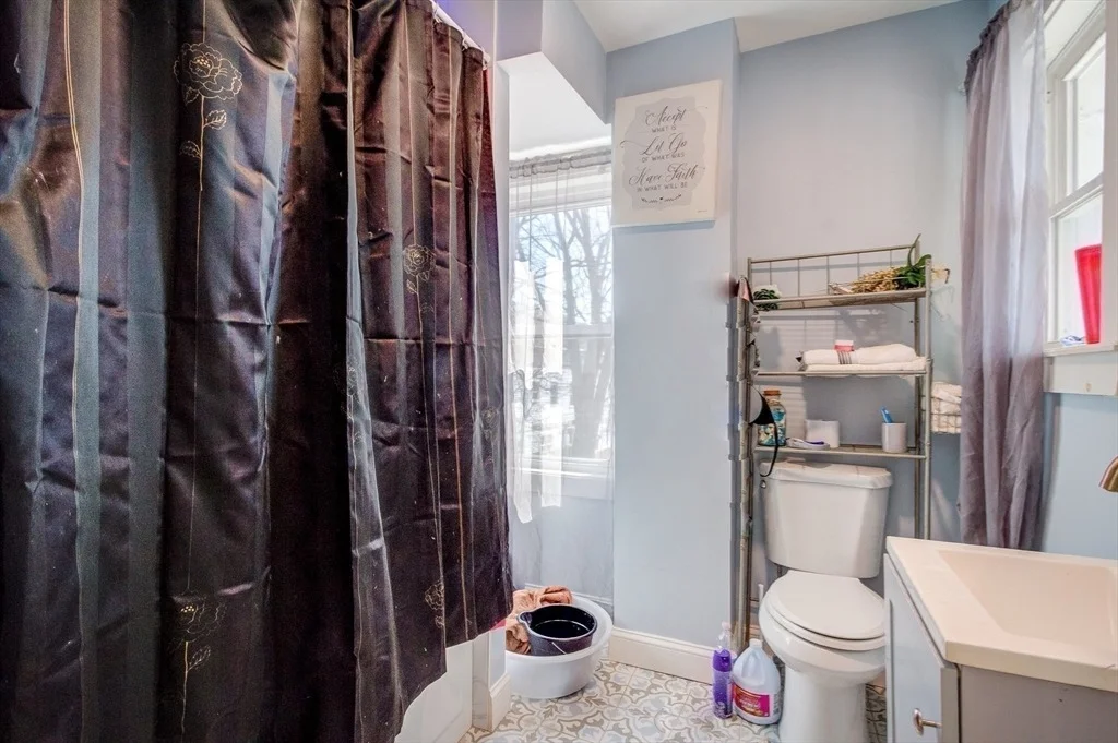 Photo of 546 Snell St