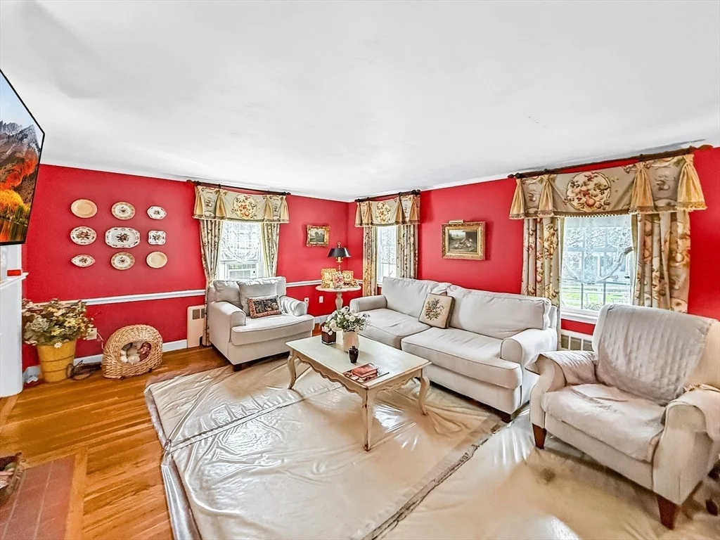 Photo of 8 Thorndike Rd
