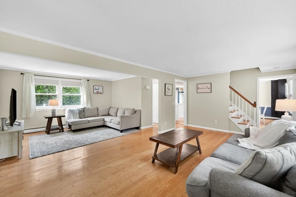 Photo of 51 Lantern Ln