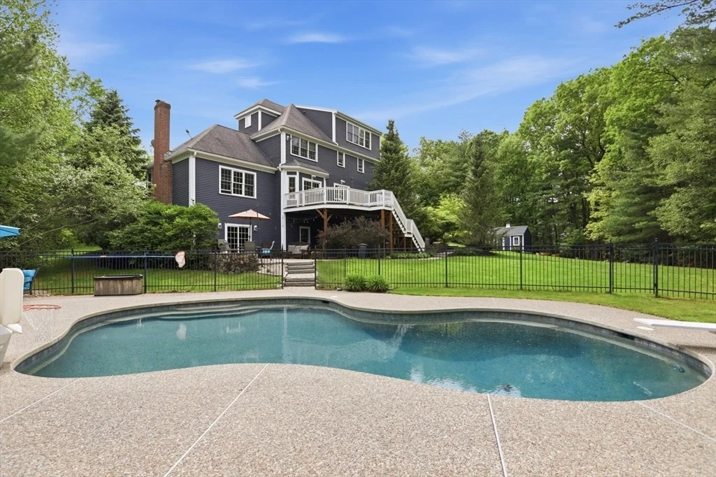 Photo of 20 Tarbox Ln