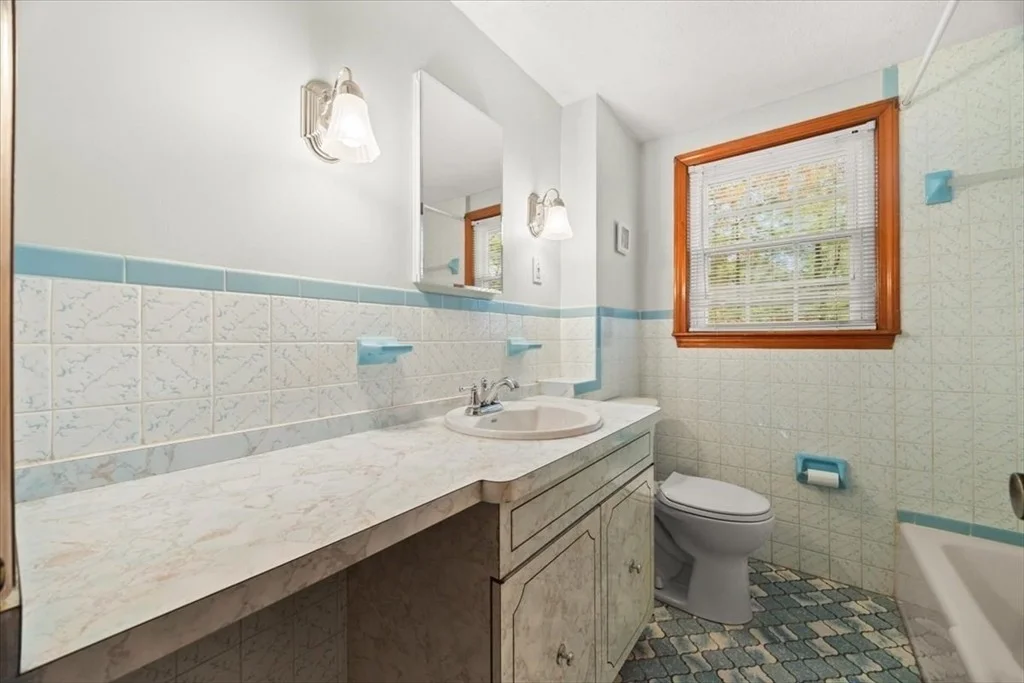 Photo of 7 Glen Echo Blvd