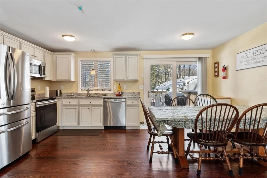 Photo of 6 Balsam Dr