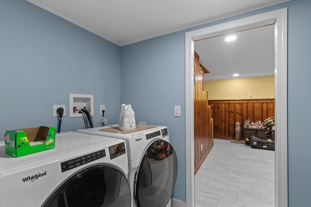 Photo of 10 Wesley Dr